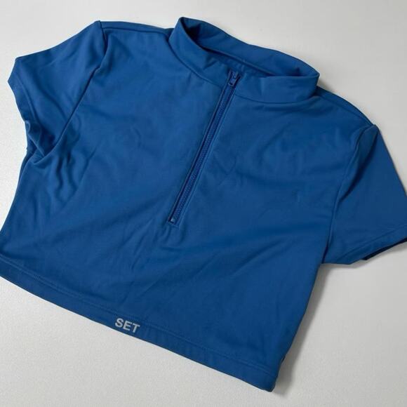 Set Active Crop Top - Picture 1 of 4